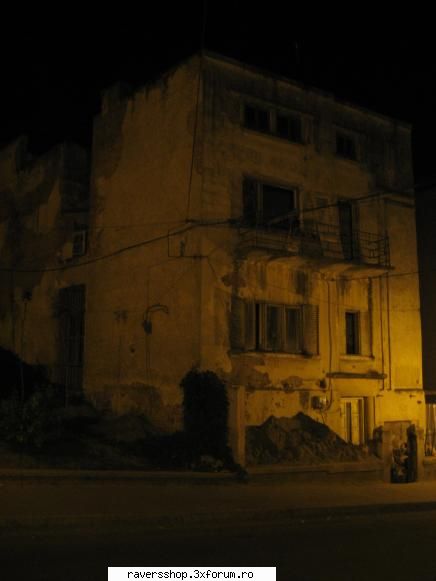 fotofrafia digitala like takin' pics buildings night!