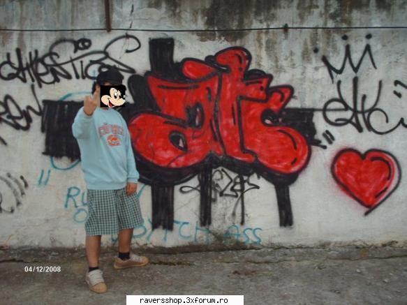 graffiti proaspat vopsit