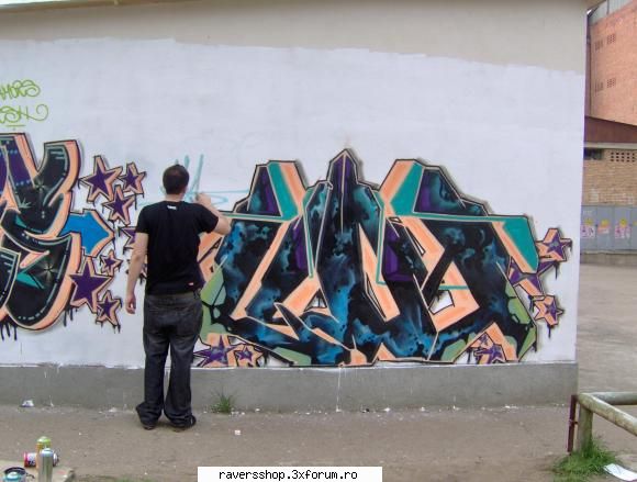 graffiti vati dat seama asta cea mai porno pagina? ))sa ajuns ))asa merita sarbatorit