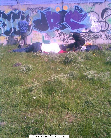 poze action just chill.....