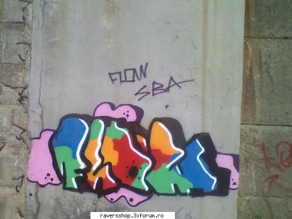 graffiti gramada greseli dar asta e...data viitoare spre mai f*t desenu