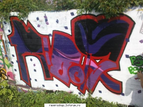 graffiti fiu beat scaun rotile tot dadeam asa linia aia roz:|