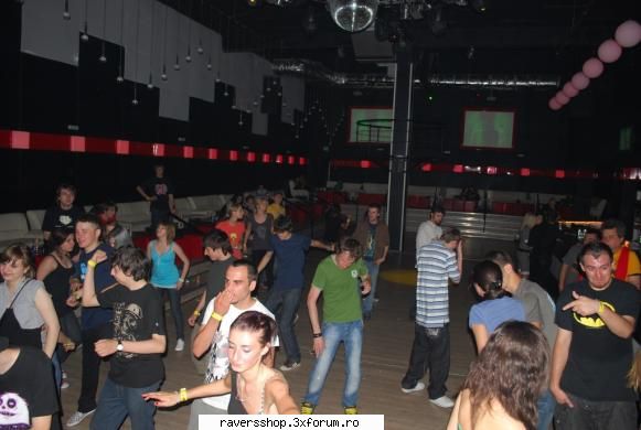 offtopic iasi...ia cine avem noi aici pozaaa.... &nbsp; &nbsp; &nbsp;