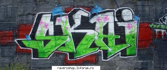 mda.ceva mai demult ...e cum e....dar e al meu ce sa-i faci... :zzz: (al doilea desen) graffiti