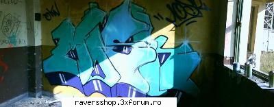 graffiti caca mare .... vede mai sters facuta din bucati poza