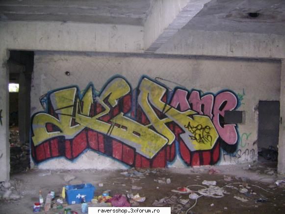 graffiti sunt nou aici azi dat forumul asta respect toata lumea