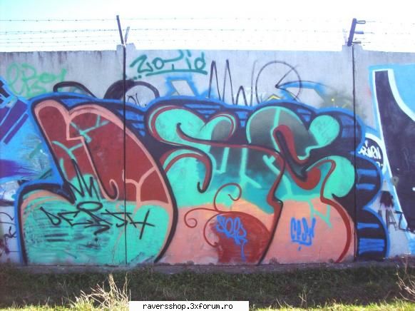 graffiti toate piasele puse forumul asta(mai putin facut schita foaie inainte perete ,lucru foarte