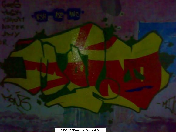 graffiti (cu portocaliu mai scrie odata mono! & scuze geru afara asa iesit! pt: goes, mosk,