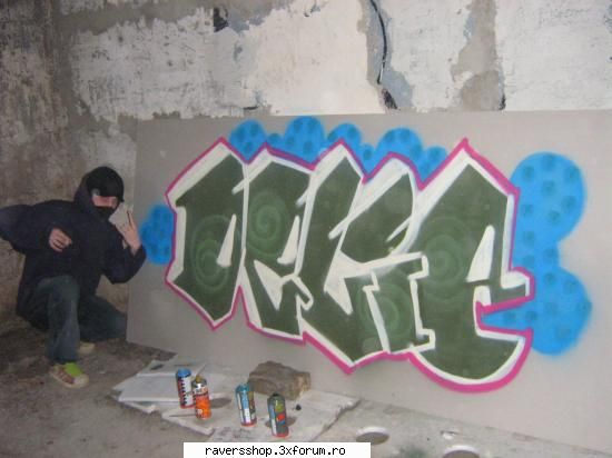 graffiti oarecare bal ....sami dai baniii placa rigips dau bani fac tine voi acu......