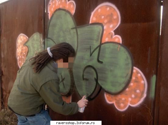 graffiti hai mai pun poza asa.....de action)...