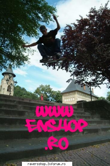ba...tot street skateul baza!noi piatra avem parc dar dau parcurile din zona moldovei fost facute