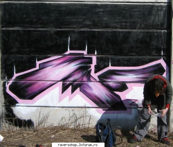 graffiti hello doilea graff....