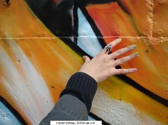 graffiti oki despre mai sus dirrty handz