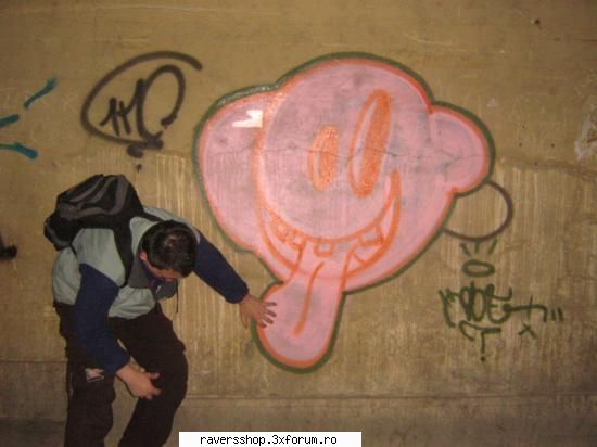 ala din poza nus eu...e luda...sa se stie....e dat undeva prin iasi...:d graffiti