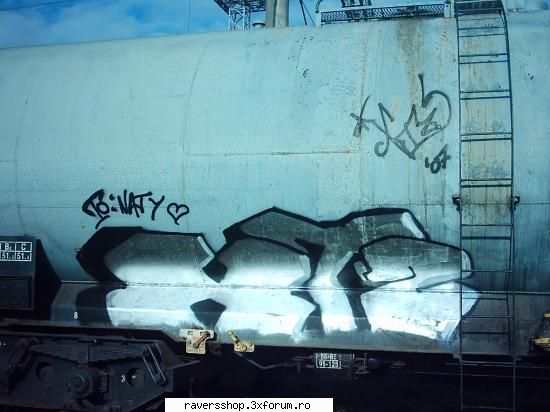 graffiti train bombin....