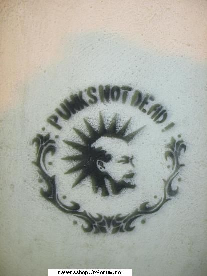 stenciluri gang moldova :-?l-am mai dat cuza voda dar l-au dat var&nbsp;