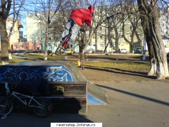 bmx oh..si mai multe poze s.a. try&nbsp; &nbsp;e tare siteul,scz pub