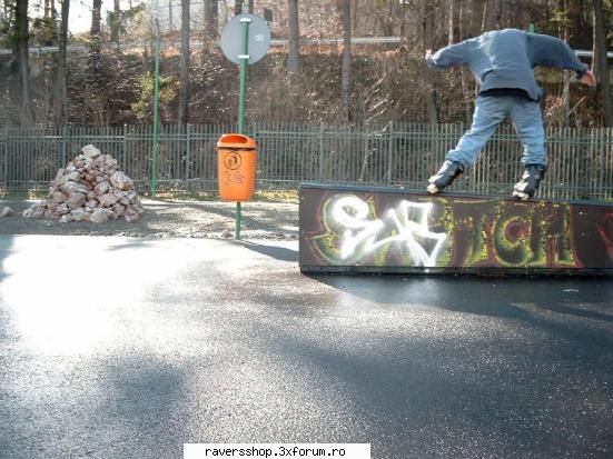 inline sal,,nou aici dau role vreo juma an,,ma rog,,in iasi inceput iar miscarea incepem iesim din