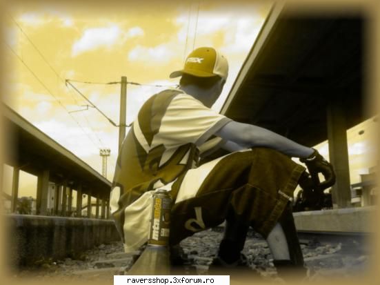 fotofrafia digitala waiting for the train