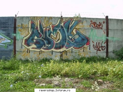 graffiti amors...- vezi poate vii joi ramai nus mess lasa aici intru ..sa vad..
