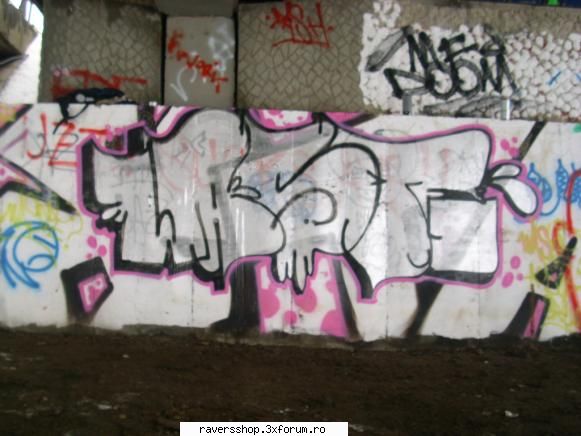 graffiti ti`au facut dedicatie baietii cand fost aici oembe *throw*
