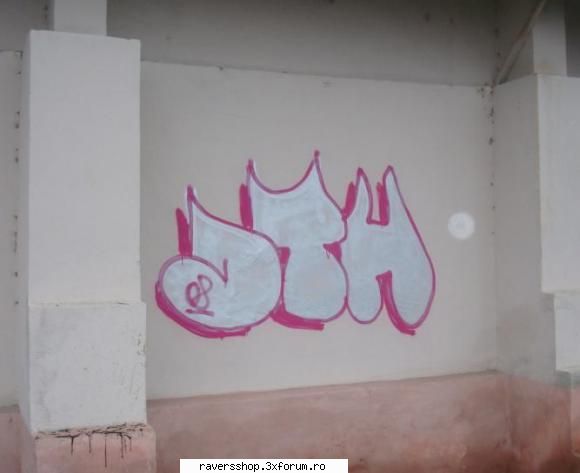 graffiti stergeti postul mai sus rog...era poza mai mare mi-a dat eroare... &nbsp;